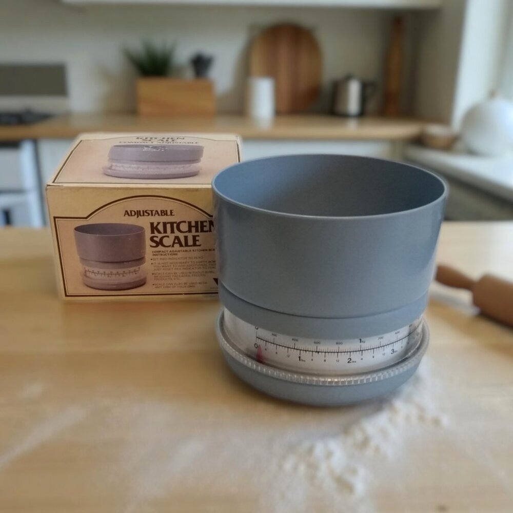 Vin. 1980's Wall-Collins Adjustable- 2kg. Blue Kitchen Scale With Bowl-orig. Box